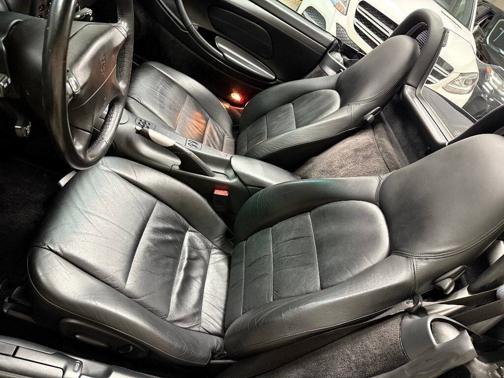 Used 1999 Porsche Boxster RWD image 54