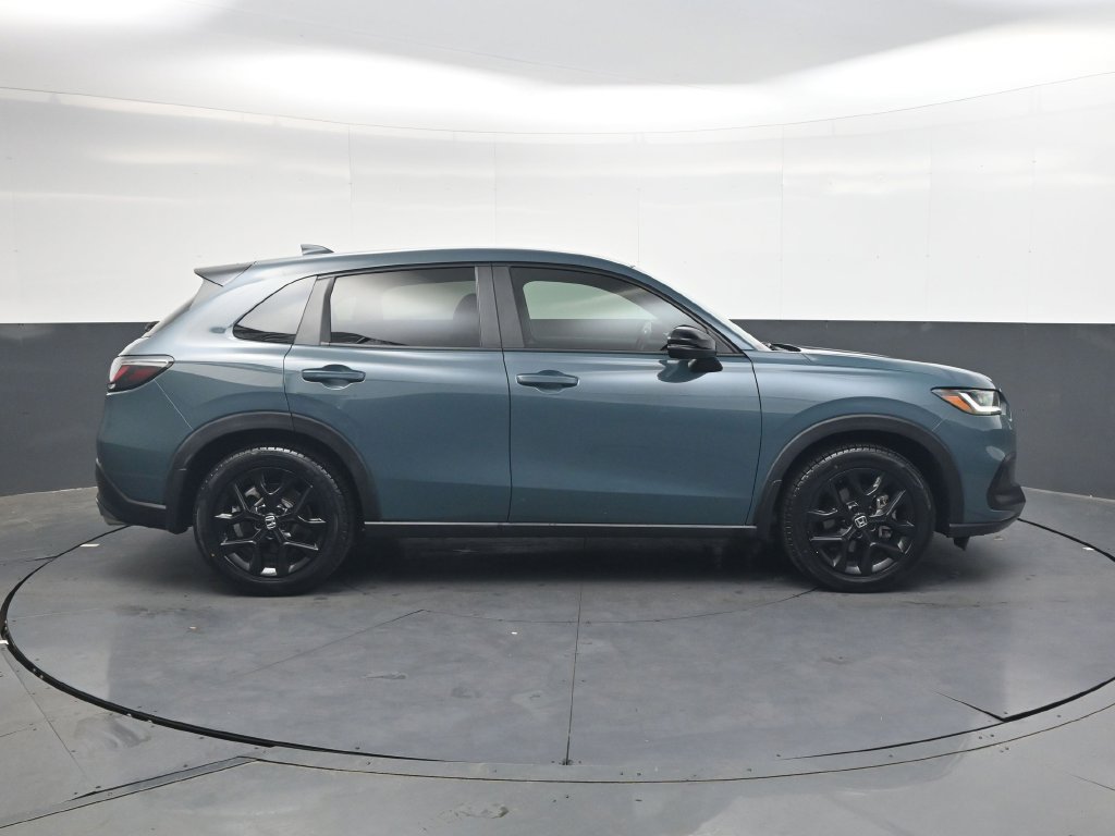 Certified 2025 Honda HR-V Sport image 3