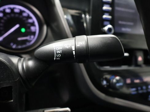 Used 2023 Toyota Camry SE image 35