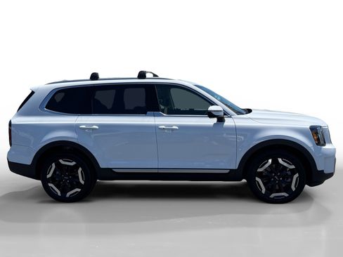 Used 2023 Kia Telluride EX AWD/4WD image 6
