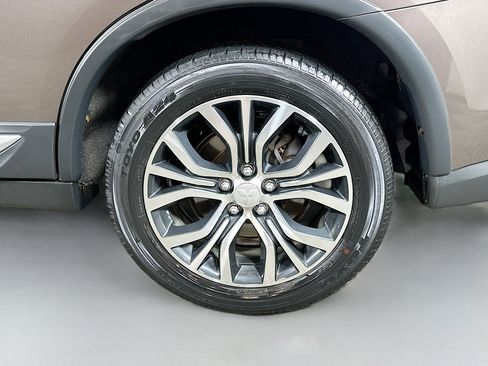 Used 2017 Mitsubishi Outlander SEL FWD image 30