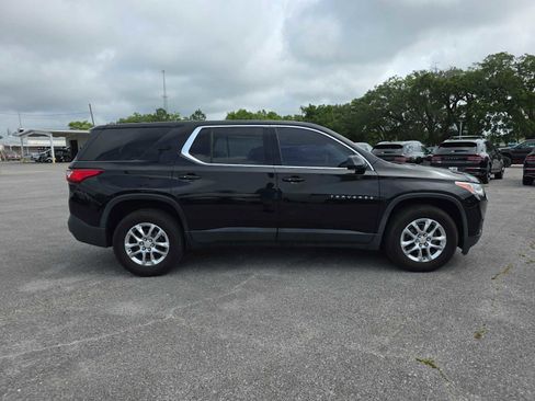 Used 2019 Chevrolet Traverse LS FWD image 9