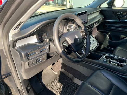 Certified 2022 Lincoln Corsair AWD w/ Equipment Group 101A image 23