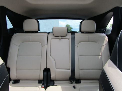 Used 2020 Ford Escape Titanium w/ Titanium Premium Package 2.0 AWD/4WD image 21