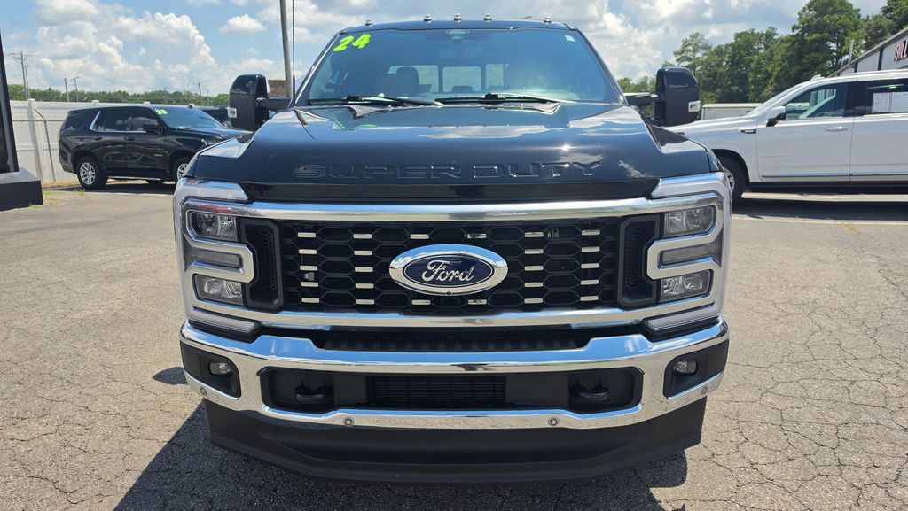 Used 2024 Ford F350 Lariat w/ Lariat Ultimate Package AWD/4WD image 2