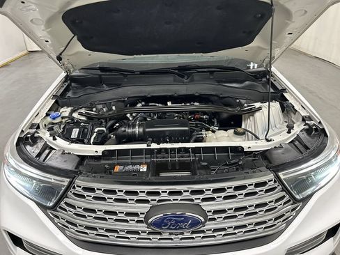 Used 2022 Ford Explorer Limited AWD/4WD image 25
