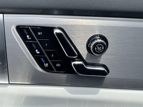 New 2026 Cadillac Vistiq Luxury AWD/4WD image 23