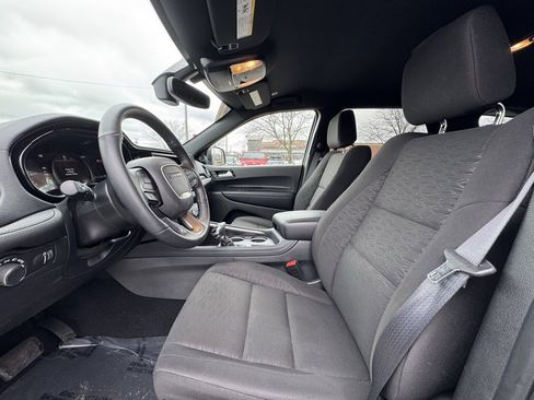 Used 2024 Dodge Durango SXT w/ 3rd Row Seating Group image 16