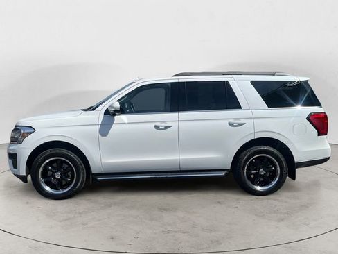 Used 2023 Ford Expedition XLT AWD/4WD image 2