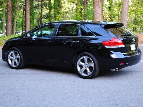 Used 2009 Toyota Venza image 12