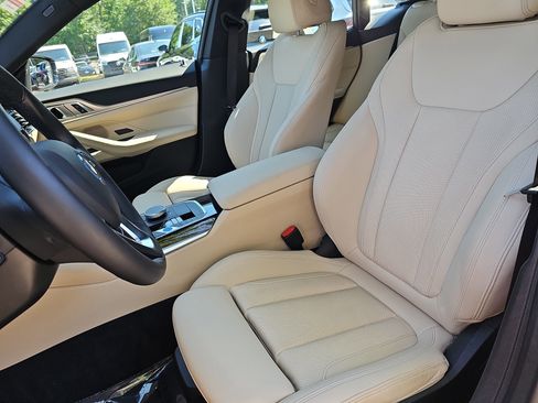 Used 2023 BMW i4 eDrive35 w/ Premium Package RWD image 15