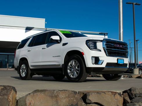 Certified 2024 GMC Yukon SLT w/ SLT Luxury Package image 5