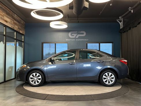 Used 2016 Toyota Corolla LE FWD image 6