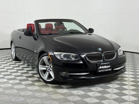 Used 2012 BMW 328i Convertible RWD image 2