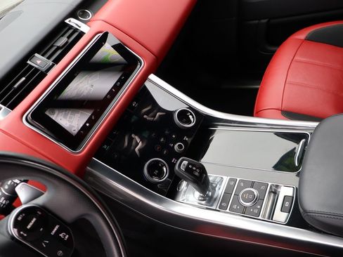 Used 2021 Land Rover Range Rover Sport HSE Dynamic image 20