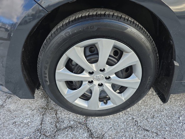 Used 2023 Toyota Corolla LE FWD image 10