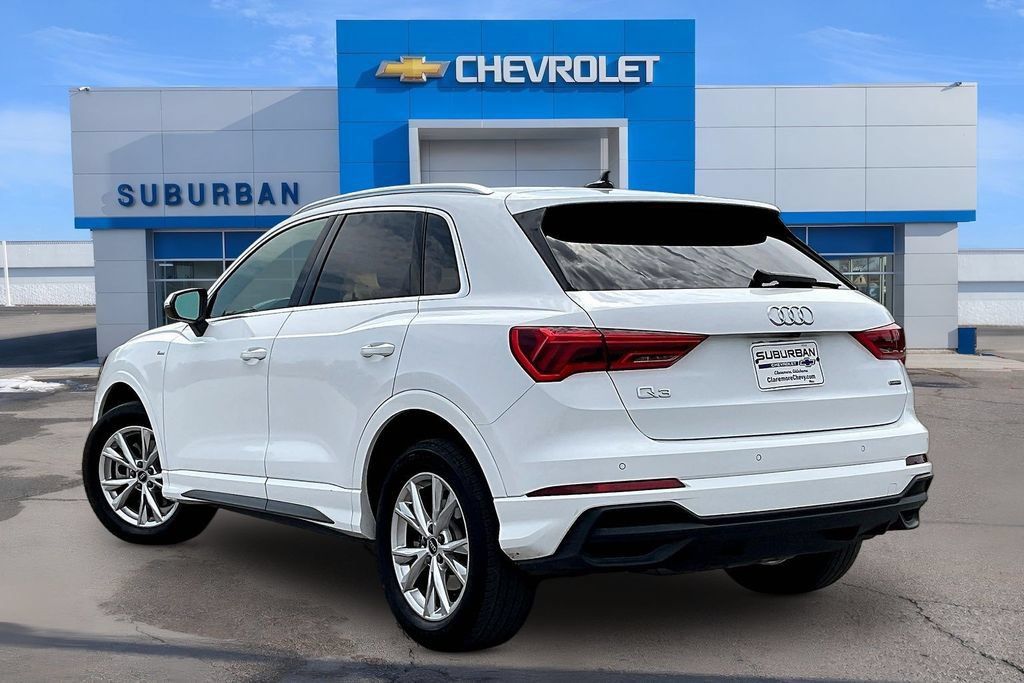 Used 2025 Audi Q3 2.0T Premium AWD/4WD image 3