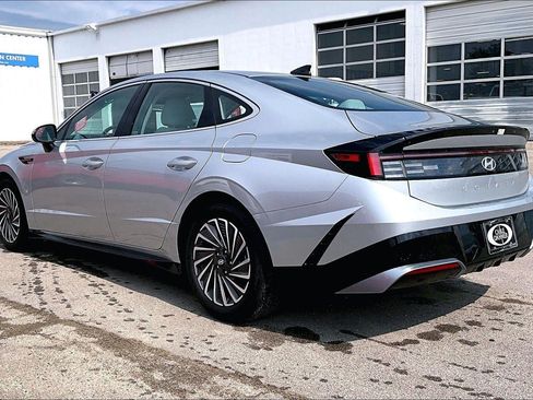 Used 2025 Hyundai Sonata SEL FWD image 5