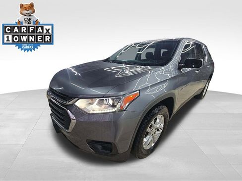 Used 2020 Chevrolet Traverse LS image 9