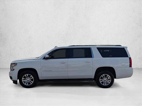 Used 2020 Chevrolet Suburban LT AWD/4WD image 9