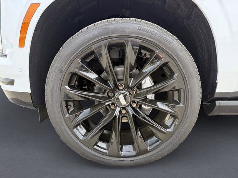 New 2026 Cadillac Escalade Platinum Sport AWD/4WD image 9