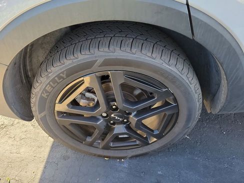 Used 2023 Kia Telluride SX Prestige X-Line image 12