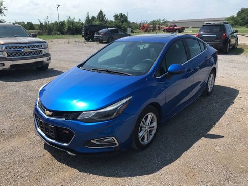 Used 2016 Chevrolet Cruze LT w/ Convenience Package FWD image 25