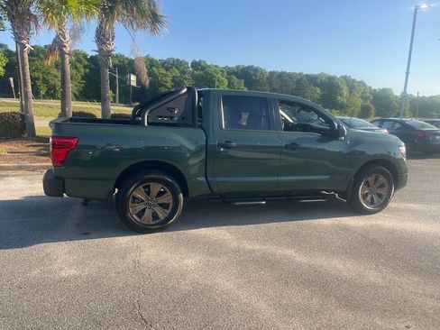 Used 2024 Nissan Titan SV w/ SV Bronze Edition Package image 5