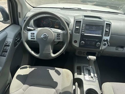 Used 2019 Nissan Frontier SV RWD image 18