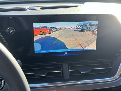 Certified 2025 Chevrolet Trax ACTIV w/ Driver Confidence Package image 10