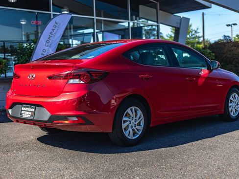 Used 2020 Hyundai Elantra SE FWD image 7