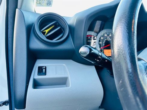 Used 2012 Toyota RAV4 Limited image 33