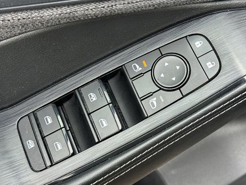 Used 2021 Nissan Rogue S AWD/4WD image 25