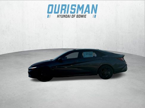 New 2026 Hyundai Elantra SEL Sport image 3