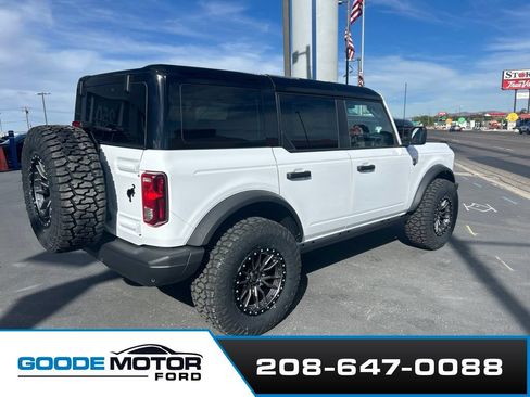 New 2026 Ford Bronco Big Bend w/ Black Diamond Package AWD/4WD image 2