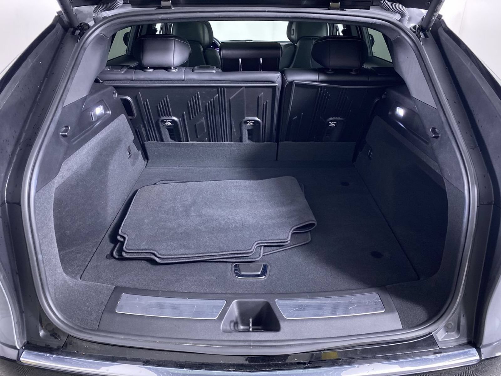 Certified 2024 Cadillac Lyriq Luxury RWD image 14