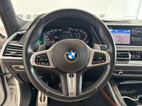 Used 2022 BMW X7 M50i AWD/4WD image 21