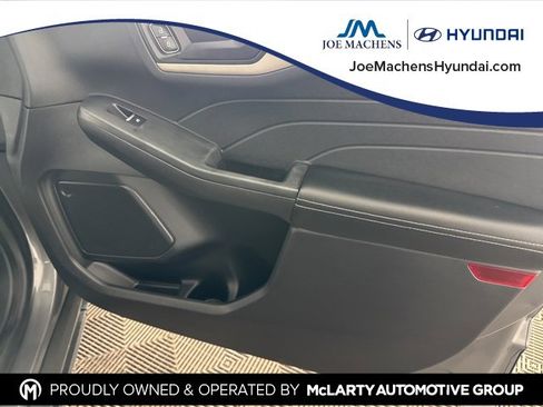 Used 2022 Ford Escape SE w/ SE Sport Appearance Package image 28