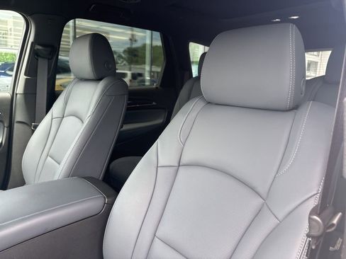 Used 2024 Buick Enclave Essence w/ Experience Buick Package FWD image 13
