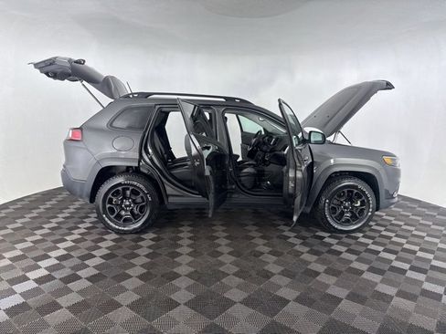 Used 2022 Jeep Cherokee Latitude image 13