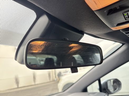 Used 2021 Toyota Corolla SE w/ SE Premium Package image 26