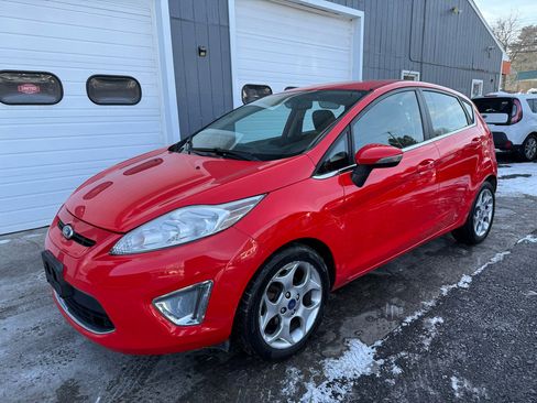Used 2012 Ford Fiesta SES image 1