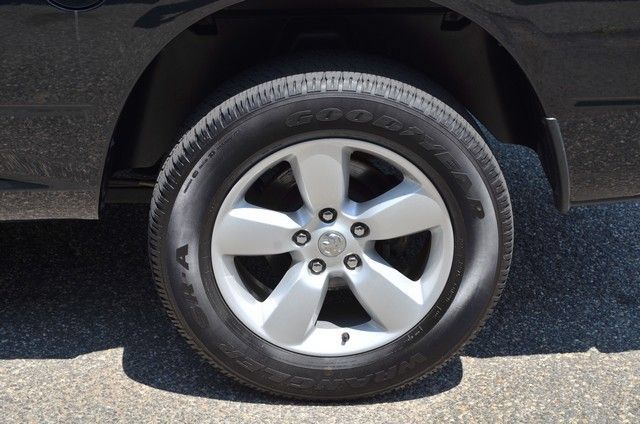 Used 2024 RAM 1500 Classic SLT AWD/4WD image 12