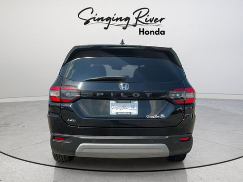 Used 2024 Honda Pilot EX-L image 6