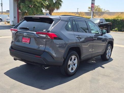 Used 2025 Toyota RAV4 XLE FWD image 8