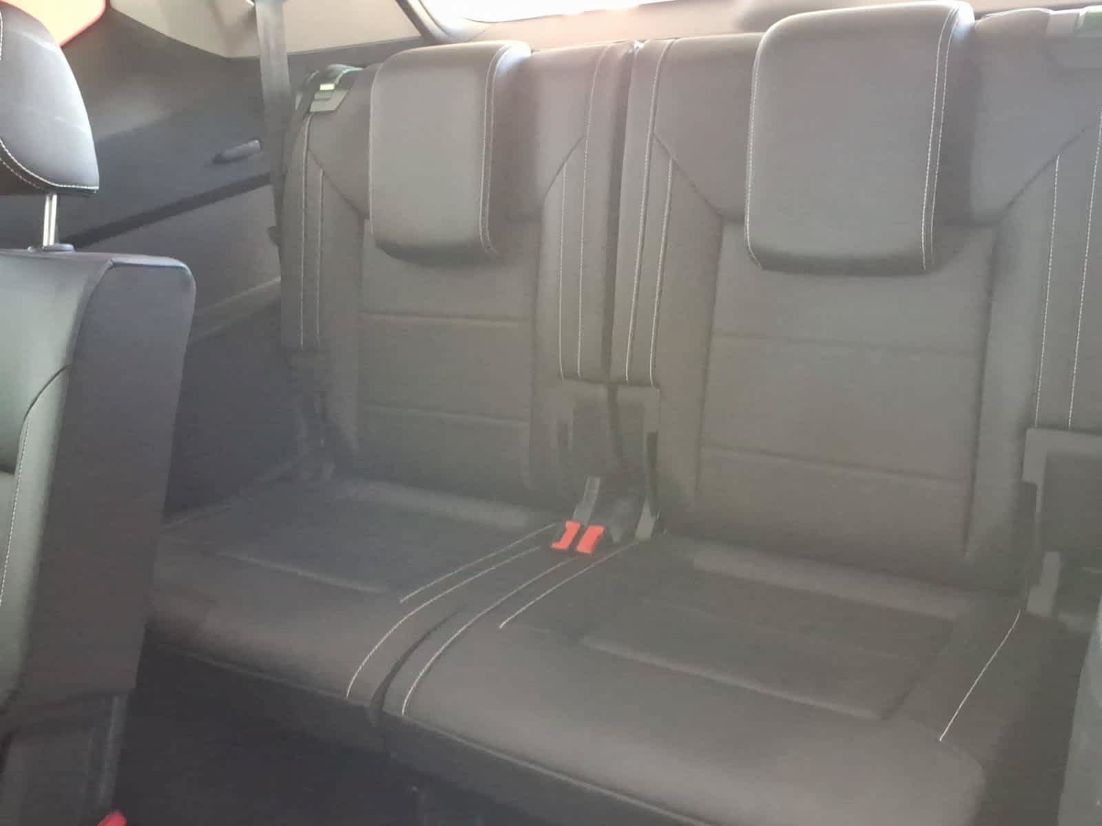 Used 2023 Volkswagen Atlas SEL AWD/4WD image 14