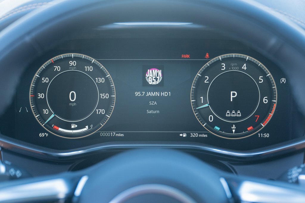 Used 2025 Jaguar F-PACE R-Dynamic S AWD/4WD image 13
