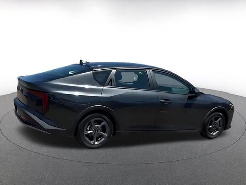 Used 2025 Kia K4 FWD image 7
