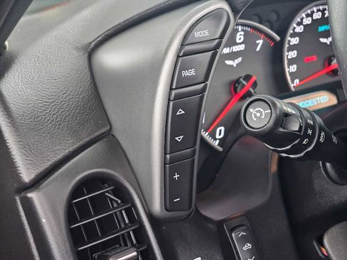 Used 2007 Chevrolet Corvette Convertible w/ Preferred Equipment Group image 28