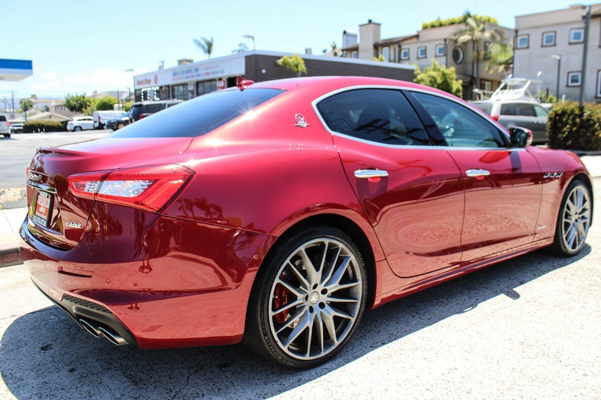 Used 2018 Maserati Ghibli S GranSport RWD image 5